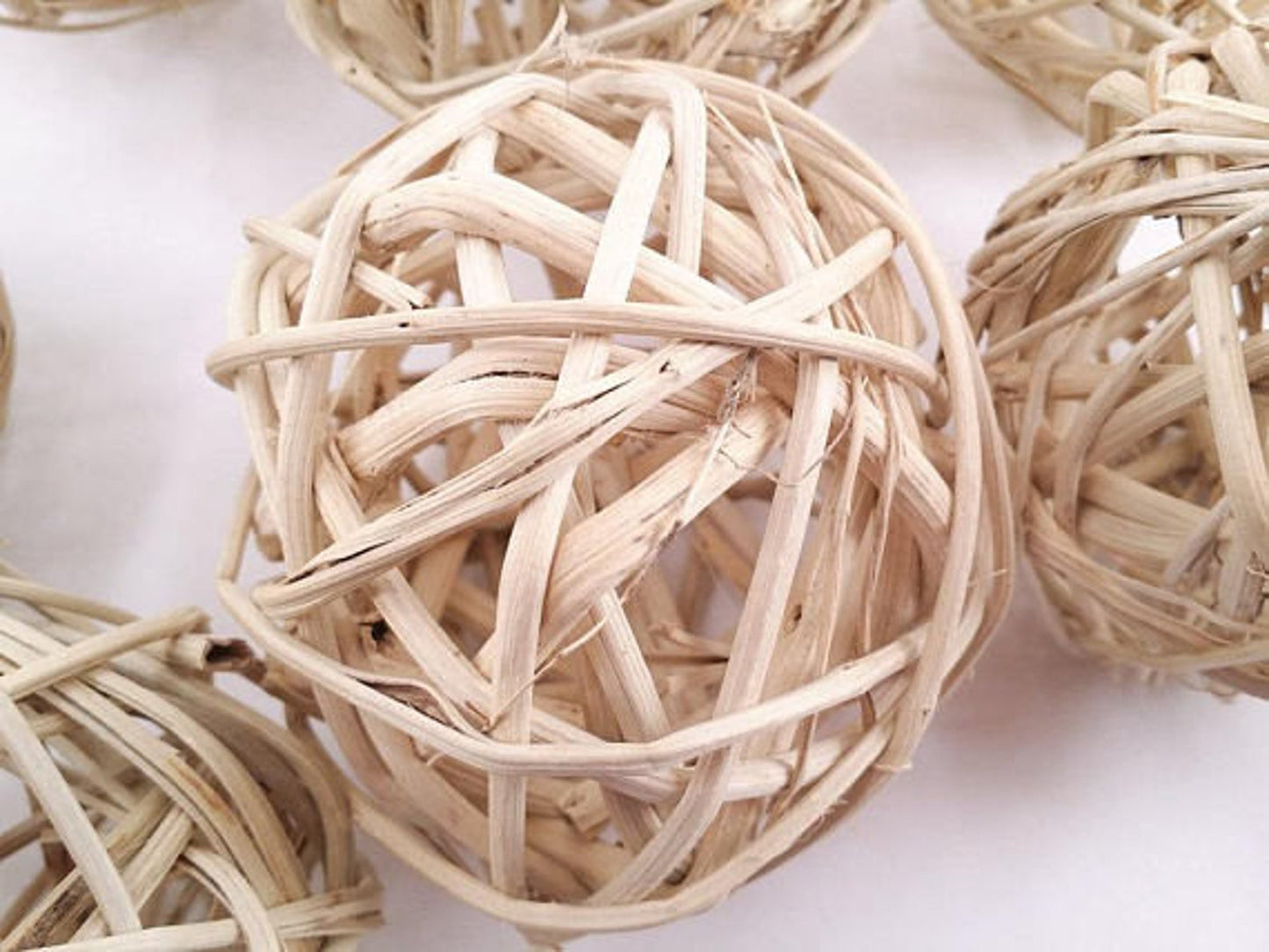 Medium Vine Balls