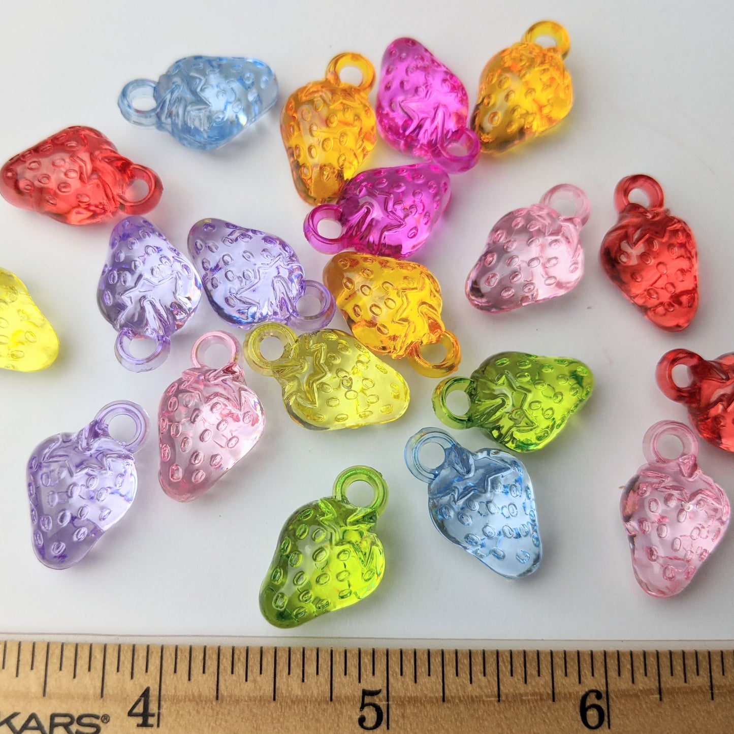 Transparent Strawberry Charms - 40 pieces (48 grams)