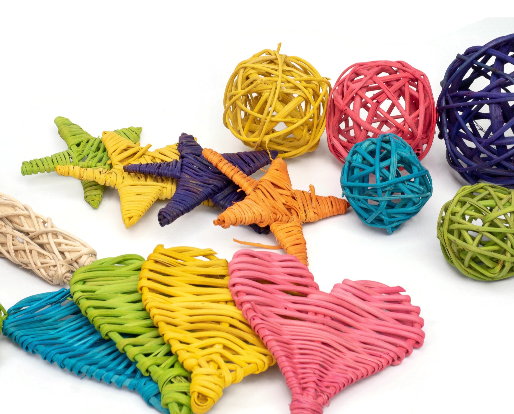 Fuzzy's Wicker Vine Chew Collection - Bunny Rabbit, Guinea Pig, Chinchilla, Pet Rat Toys
